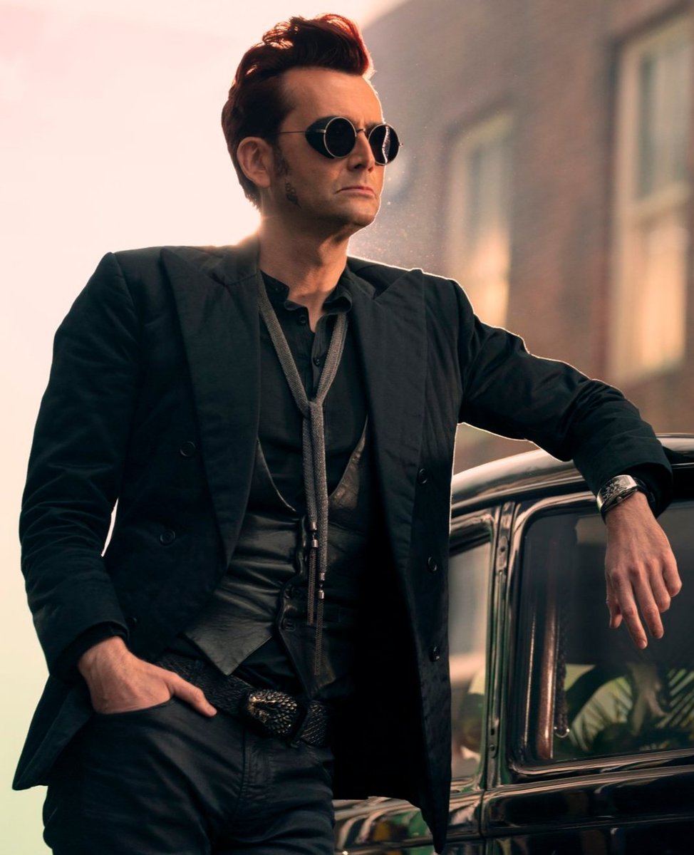 FennecDavid's tweet photo. The amazing David Tennant (along with the five fennec foxes) is back as Crowley in the second season of Good Omens on Prime Video on July 28 #GoodOmens2 https://t.co/sJeMReMPJS