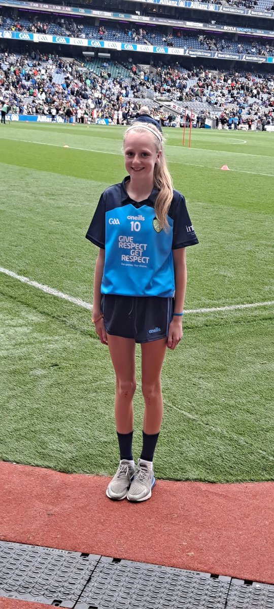 cnmbleitrim's tweet photo. Congratulations to Ava Lyons, who represented Scoil Mhuire NS, Bornacoola, in this evening's INTO/GAA Mini 7s games in Croke Park at half time during the Dublin v Monaghan All-Ireland Football Semi final. The school won the Leitrim Mini 7s County title last April. #AllianzCNMB https://t.co/U6KIxgncgS