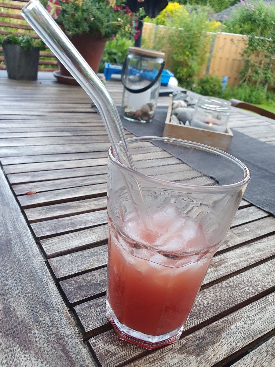 Es ist heute offenbar #Cocktailabend ...
Mein Beitrag ein Klassiker: #sexonthebeach