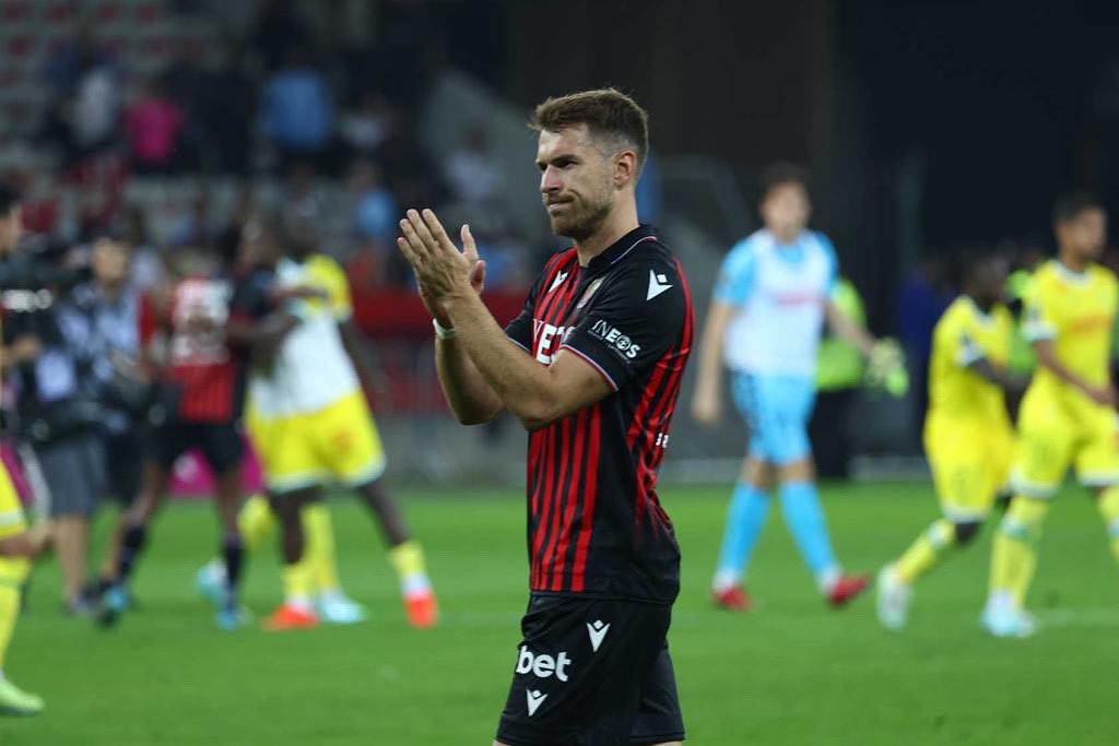 aaronramsey's tweet photo. Before I start my new chapter I have to say a huge thank you to @ogcnice football club and all of the brilliant people I have had the pleasure of getting to know. There is so much potential in the club and I hope it goes from strength to strength💪🏼 #issanissa 🔴⚫️ 🙏🏼 https://t.co/enSaYUYSH8