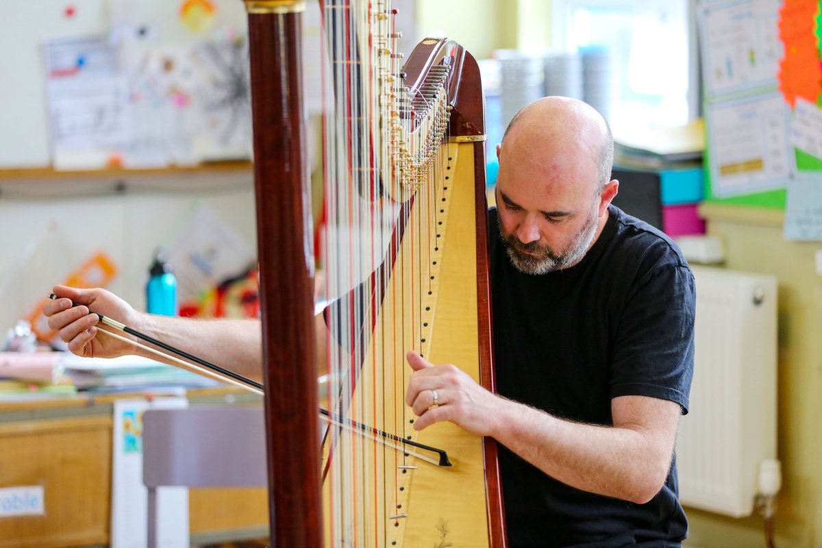 NoLightsProject's tweet image. Rhodri Davies workshop at RAMP 2023