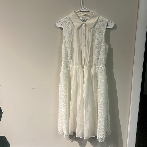 ShannonNic50's tweet photo. So good I had to share! Check out all the items I'm loving on @Poshmarkapp from @DEEPLYDONNAB #poshmark #fashion #style #shopmycloset #dianevonfurstenberg #jimmychoo: https://t.co/7Uj5D6Vy06 https://t.co/V4mEG4Rjkp