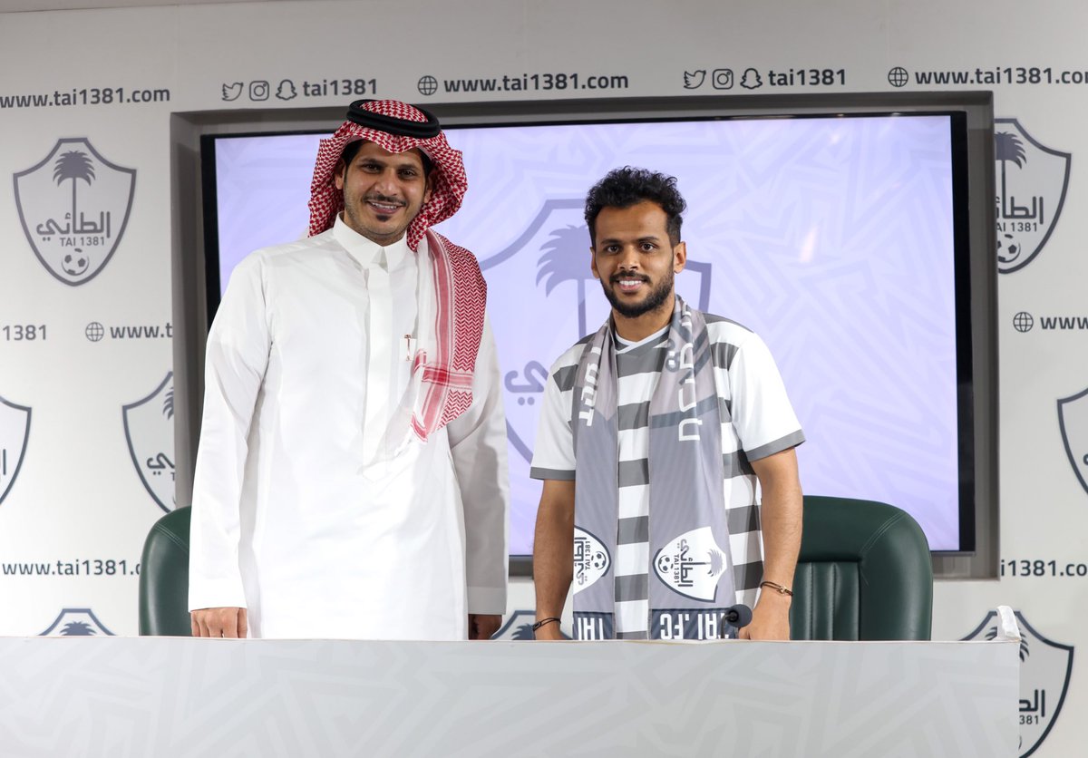 الحمدلله ، تم توقيعي اليوم لصالح نادي الطائي <a href="/tai1381/">نادي الطائي السعودي</a> 🤍

سعيد جدًا بهذه الخطوة ، وإن شاء الله تكون بداية خير لي وانطلاقة جديدة

وأشكر وكلائي شركة تريبل كيز الرياضيه @tksagency على كافة مجهوداتهم والعمل الإحترافي.