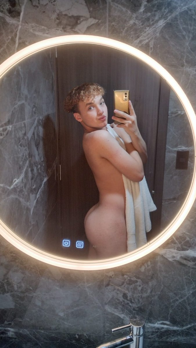 Jose Navarro🏳️‍🌈 tweet media