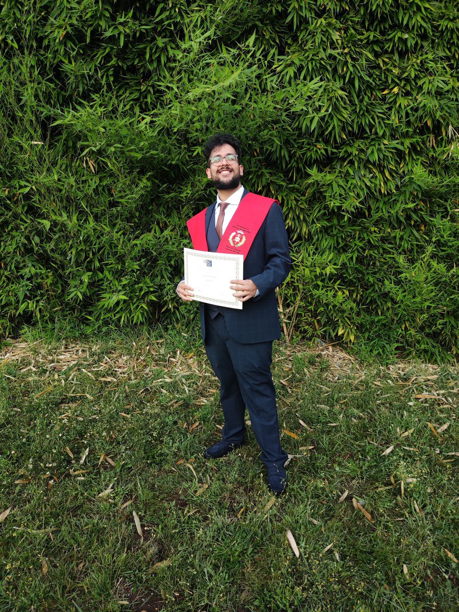 Alex León tweet media