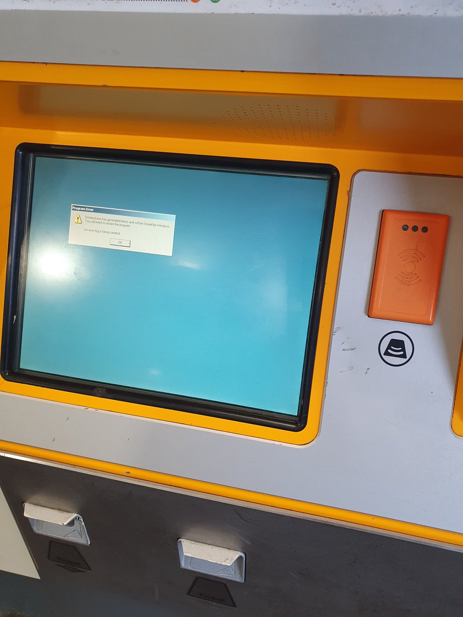K57Ax's tweet photo. Just payed 9.80 and the machine crashed and took my money and never gave me a receipt. What am I meant to do . @My_Metro https://t.co/3DpphR0QwI