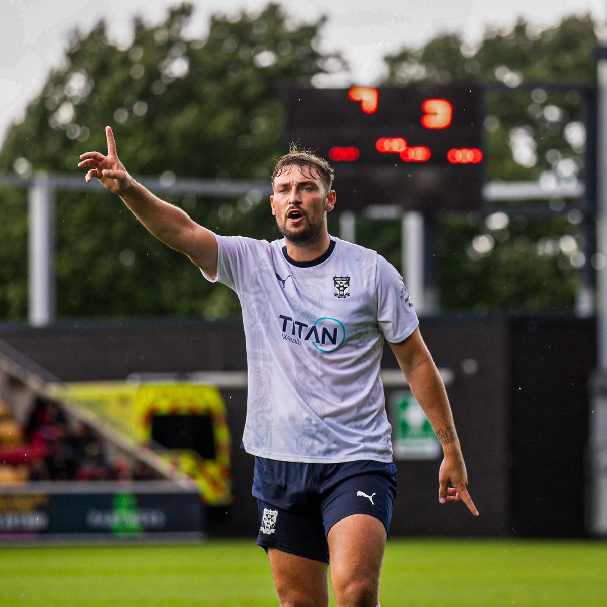 RyanBrookes23's tweet photo. What did you make of these two today, City fans? 🤩

📸 @mjappleby9 

#YCFC https://t.co/fMr4RPhA9W