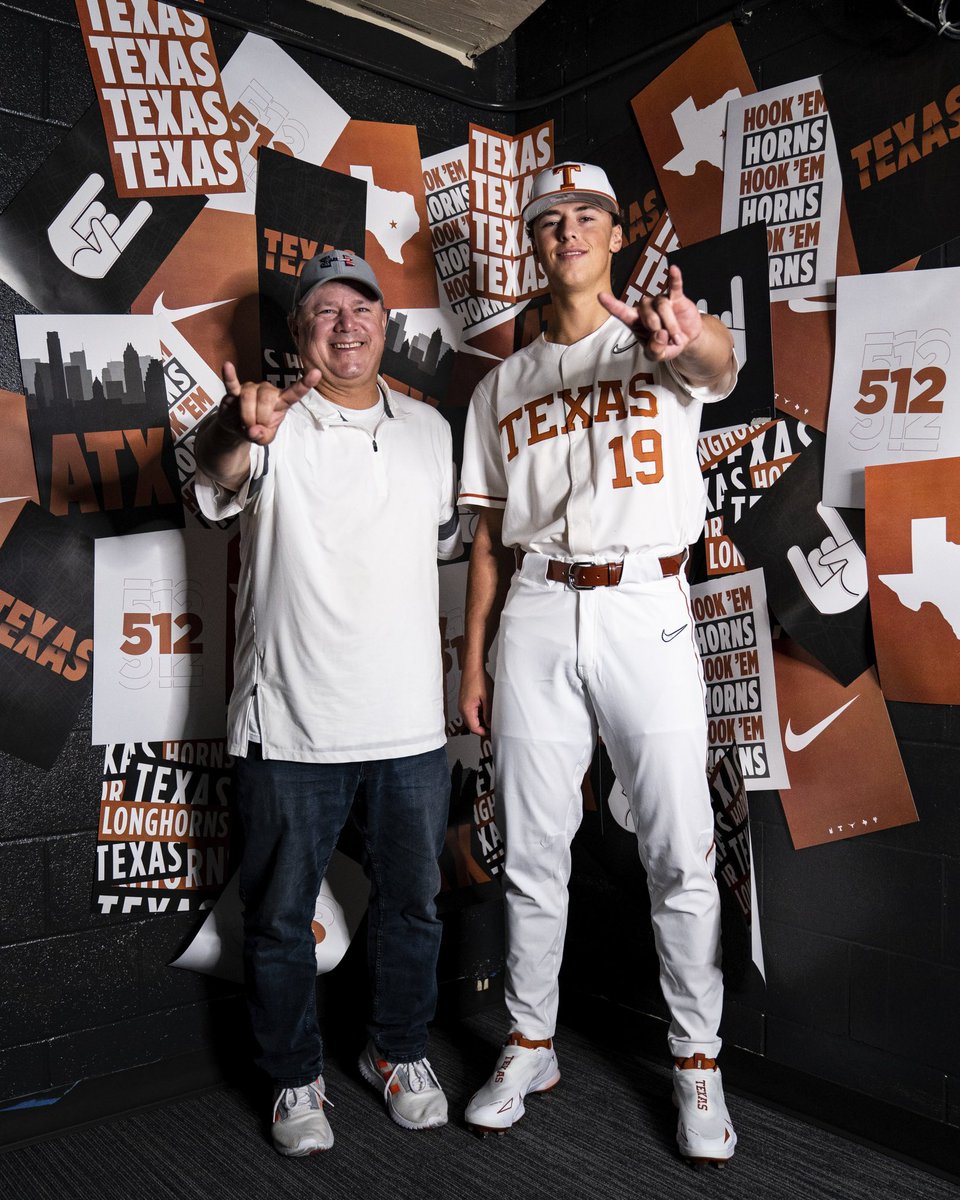 Horns up🤘 #committed