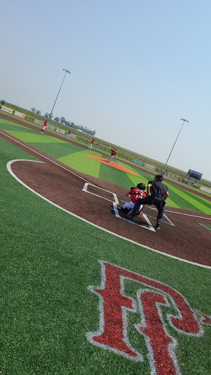 rba2026's tweet photo. Great 9-7 win overcoming a 6 run deficit in game 2. Sitting 1-1 after pool play @IowaPG 2023 15U WWBA Midwest World Series
@rbacademy1 https://t.co/TF8dKnDj3a