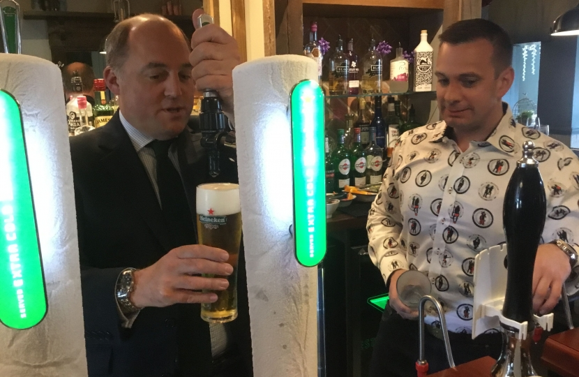 PolitlcsUK's tweet photo. 🚨 | NEW: Ben Wallace has said he might go and work at a bar once he's no longer an MP at the next election

[@ShippersUnbound] https://t.co/T3qQ8IAzVr