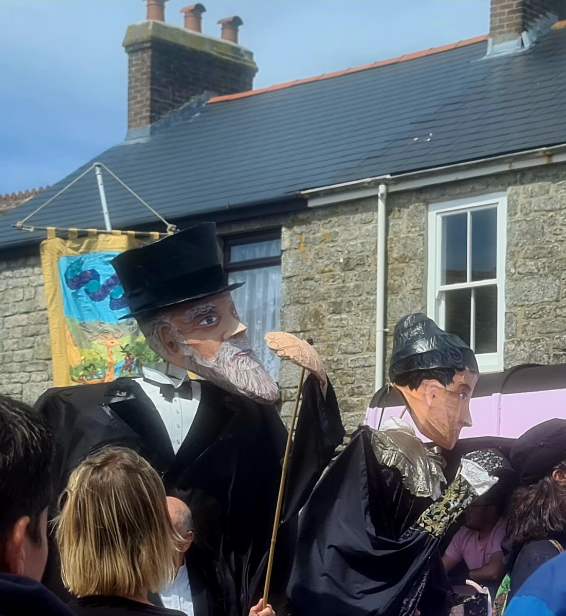gnome_alice's tweet photo. Good to see a tribute to the great Cornishman, Passmore Edwards at #Lafrowda.
Not great pictures sorry. https://t.co/9YpYKBC3pE