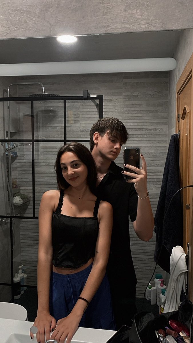 IFrenza's tweet image. 🍓🖤🦋