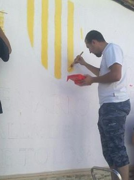 mannerbund__'s tweet photo. Si alguna vez os topáis con este mural de homenaje al VIII Centenario de las Navas de Tolosa. Acordaros de un servidor pintó los escudos de los 3 reinos en gran parte. 

Era 2012, en una llamada de los antepasados, junto con otros camaradas, en unos inolvidables jornadas. https://t.co/gP8mZcJdPH