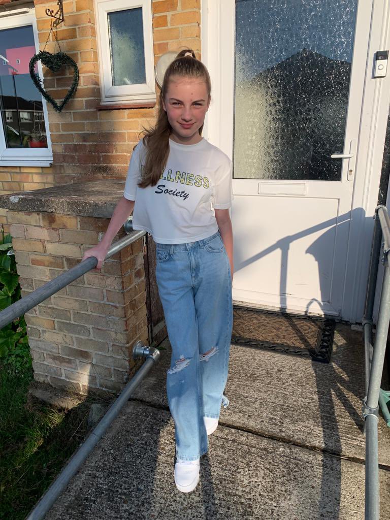 Family party time!! No splints!!