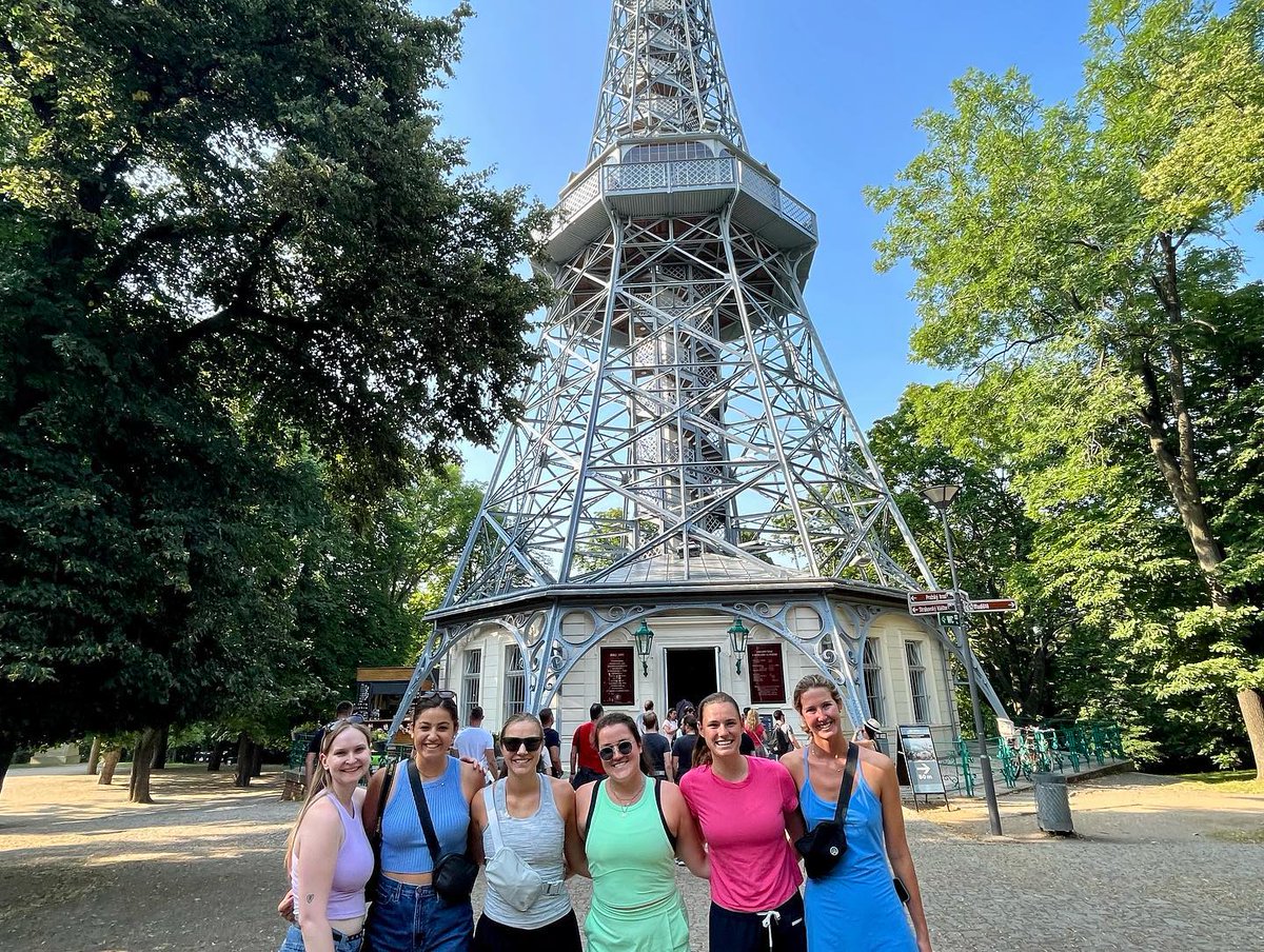 APIabroad's tweet image. Check out our API Prague students enjoying the rewarding views from the top of the Petrřín lookout tower.
#ExperienceAPI #apiabroad #ispyapi 
📷 by @api.prague