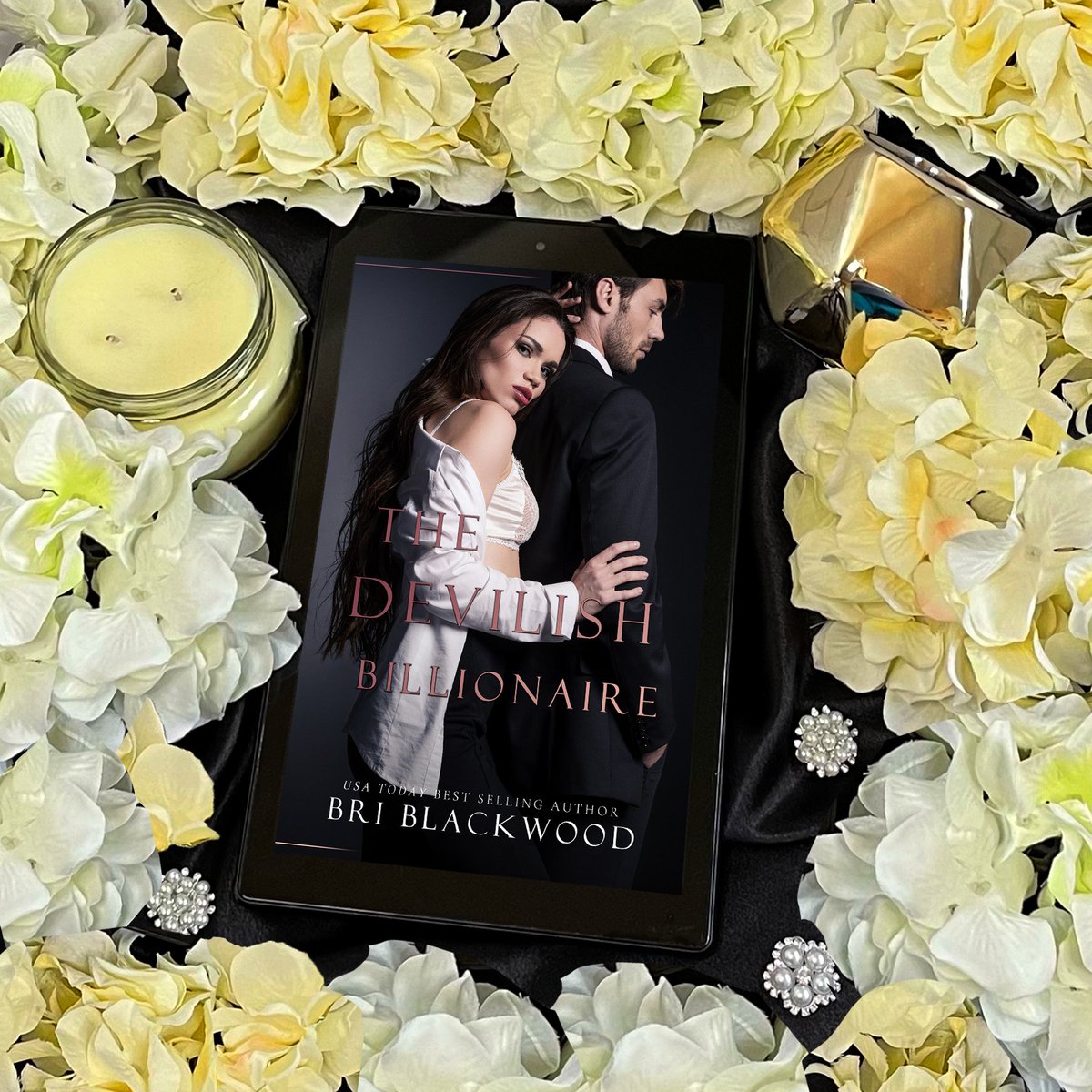 BBookboyfriend's tweet photo. Time for your June Freebie! The Devilish Billionaire by Bri Blackwood is available FREE to Billionaire Book Boyfriend Club members only through August 14th. 
Sign up for the book club here: https://t.co/akYeTKPAnX 

#bbbcauthors #billionairebookboyfriend #freebook #freebie https://t.co/A2s28lKpbs