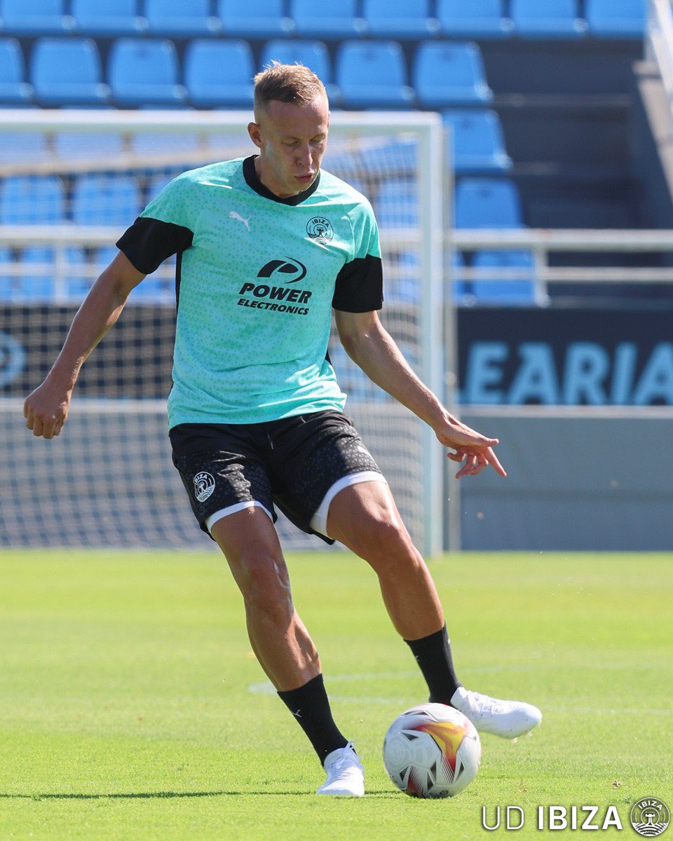 Yo ya estoy aprendiendo 🇷🇺😏

#VamosIbiza 🩵 #SOYDELIBIZA