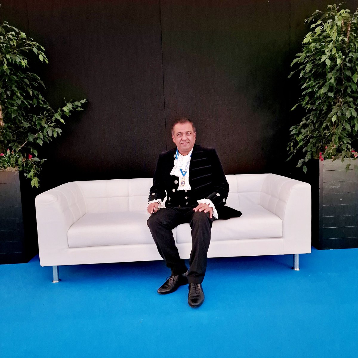 convergingworld's tweet image. Royal International Air Tattoo 2023 VIP Gala Dinner, with 750 esteemed guests inc. Chief of Defence/Air Forces from 50 countries, in the US Air Force hanger, alongside the iconic #Chinook helicopter &amp;amp; US Navy Drone, Beat Retreat &amp;amp; Sunset Ceremony, inspiring stories.
#RIAT2023