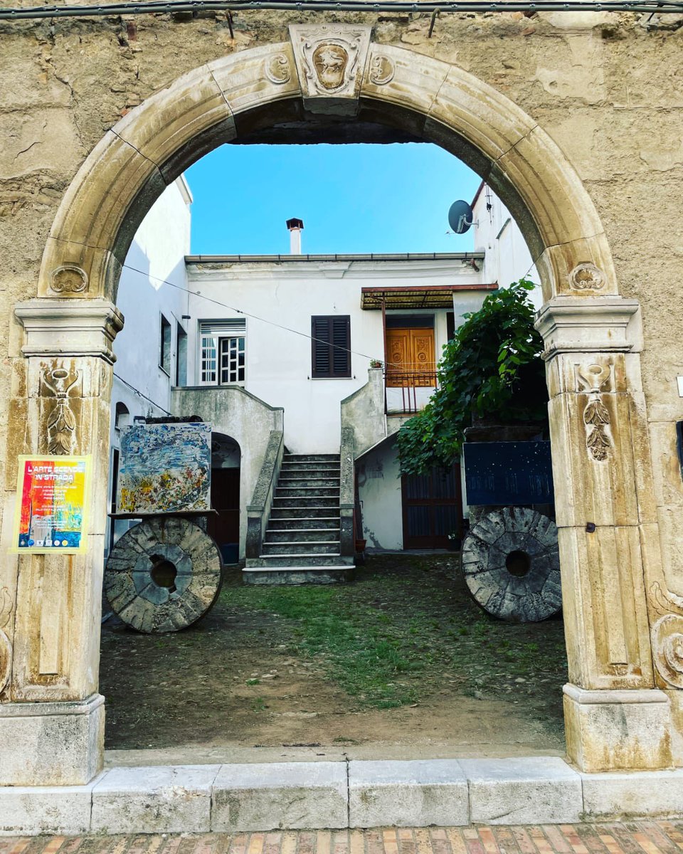 #Stupore_Lucano #basilicata #lucania
#italy #Italia #urbanlandscape #urbanstructure #scenery #photooftheday #picoftheday #photography #history #architecture #urbanphotography #streetscene #paesaggio #YourShot #fotografia @camilaraznovich #fardella