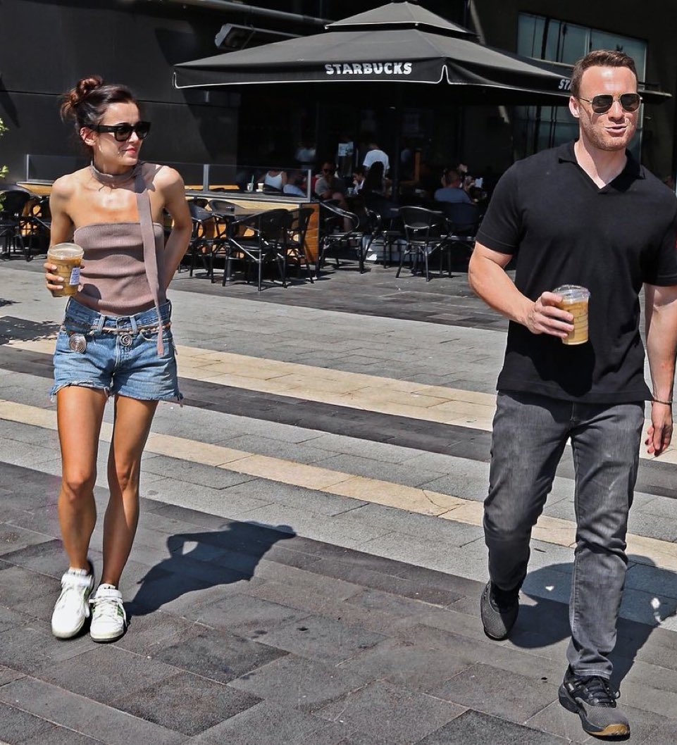 htyodas's tweet photo. “the weather is hot!”, no darling, THEY ARE!! ❤️‍🔥 #KeremBursin #HafsanurSançaktutan https://t.co/MhwSwJOvbn
