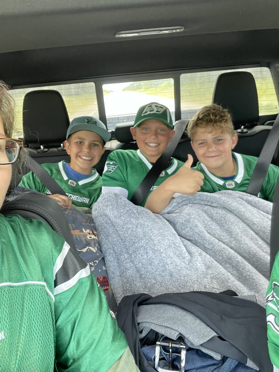 On our way to watch our <a href="/sskroughriders/">Saskatchewan Roughriders</a> #GoRidersGo Stamp on them!!!! #RidersLive