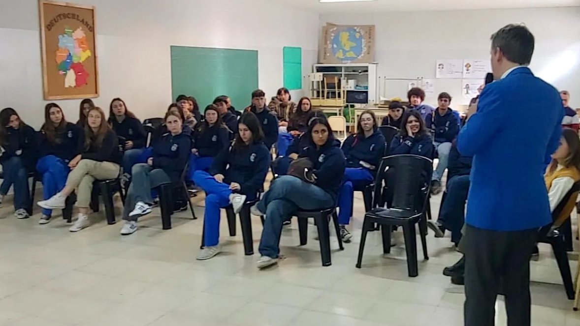 FNFArgentina's tweet image. #Argentina 🇦🇷

📢 El pasado jueves estuvimos en Mar del Plata junto a @fundacionglobal, en el marco del ciclo #FreeTalks,  dialogando con estudiantes sobre el rol de las empresas en la sociedad y el acuerdo Mercosur-UE.

‼️ ¡Muchas gracias a quienes nos acompañaron!…