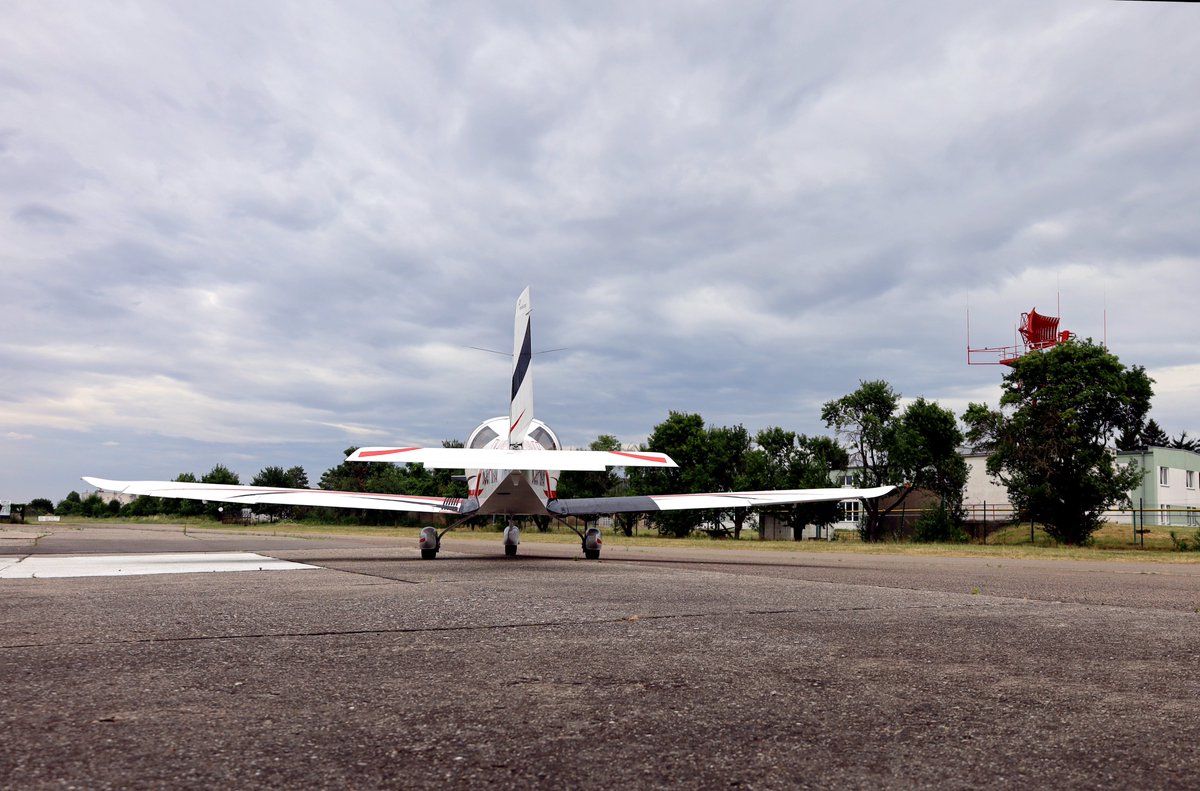 EvektorAircraft's tweet photo. SKY FULL OF THE EVEKTOR AIRCRAFT

We are proud to announce the significate fleet orders for flight schools selling out production till mid 2024.

#harmonylsa #sportstarrtc #salesfocus #evektoraircraft #salesgols #flightschool #flightorders https://t.co/SmUrHerCWC