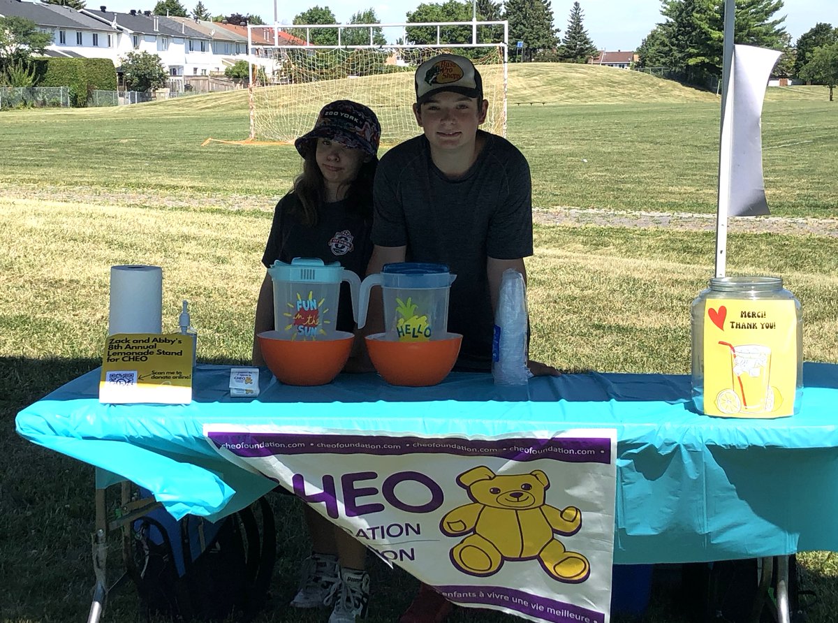 Zack & Abby are gearing up for their 9th annual lemonade stand for @CHEO in August! Last year (pictured), they raised over $2300. Can they surpass that this year? They can with your help! Please RT. Every $ counts.

cheofoundation.donordrive.com/campaign/Zack-…

#KidsHelpingKids #LemonadeHeroes4CHEO