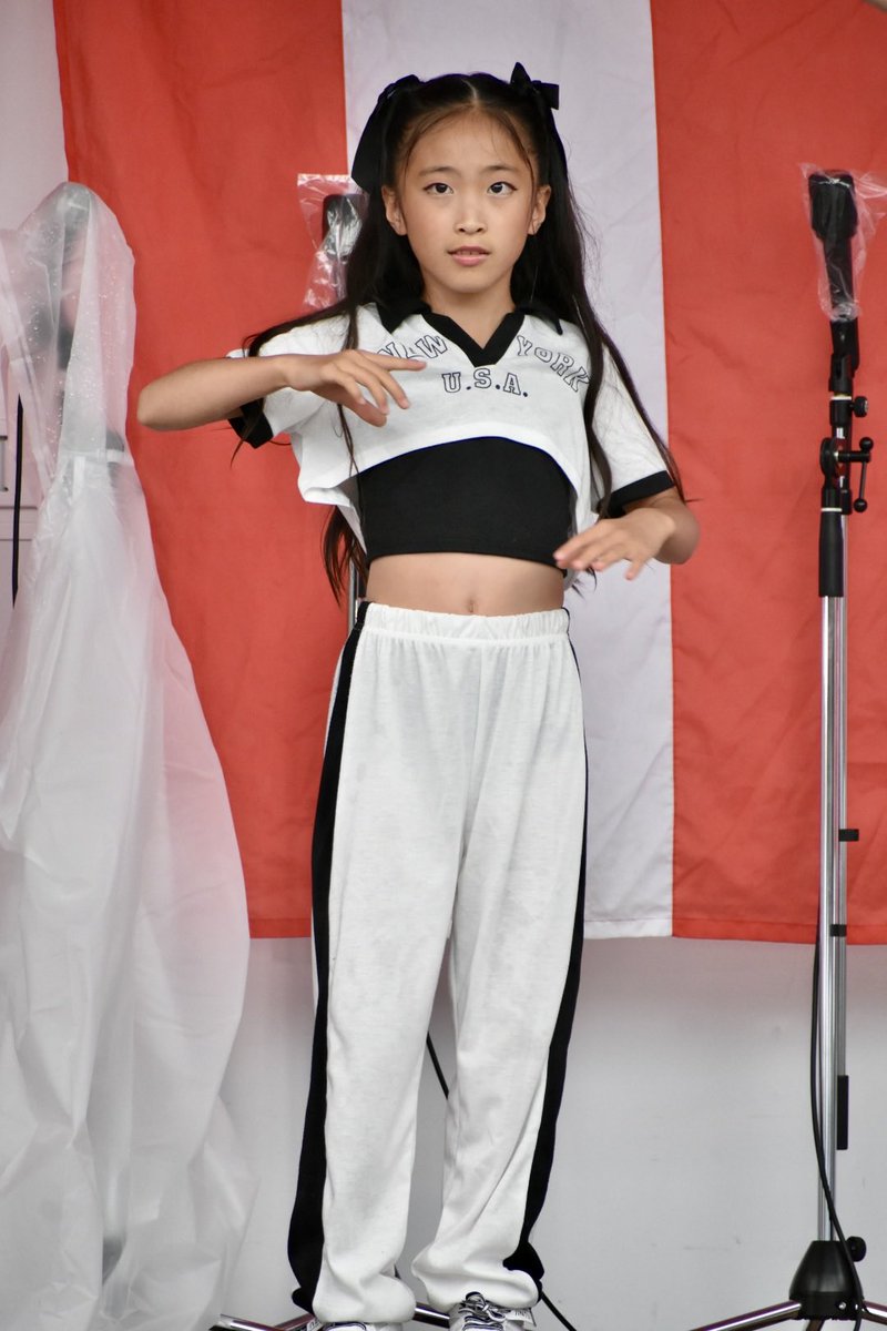 wappen36's tweet photo. 2023/7/15 第20回北栄連合町内会 美香��夏まつり@美香保公園(自由広場)
Zero KIDS
村上陽菜①
#ZeroKIDS #村上陽菜 #ひなちゃん #テアトルアカデミー札幌校 #美香保夏まつり #美香保公園 https://t.co/YYPhskryR1