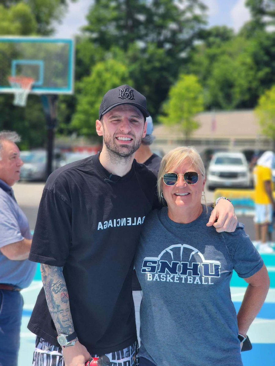 Coach Pinkos tweet media