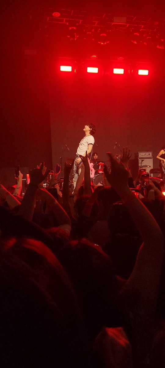 Fernanndays's tweet photo. Obrigada pelo show maravilhosoooooo ontem, ahhhhhhhh ainda acho q foi um sonho kkkkkkkk
#WOODZ_OOLI_Tour_In_Brazil #WOODZ #WOODZInBrazil https://t.co/BOEL3PCTqz