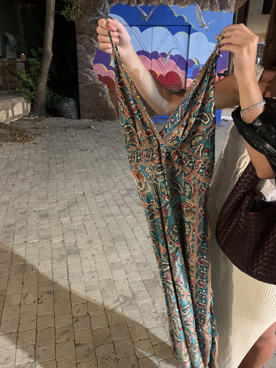 YosefAbbas23's tweet photo. Ilsken promenad i Side efter flickvännen inte tillåter en att pruta på en turkisk marknad och betalar fullpris……… 45 €🤦‍♂️🤦‍♂️🤦‍♂️🤦‍♂️🤦‍♂️ https://t.co/WHx40fOAn7
