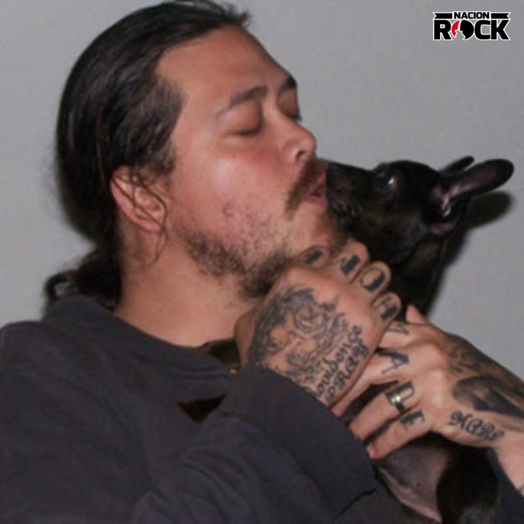 Nacion_Rock's tweet photo. Hoy hubiese cumplido 53 años Chi Cheng, bajista y uno de los principales compositores de la primera etapa de Deftones. 😔
#oneloveforchi #chicheng
La historia tras "Change"- Deftones https://t.co/EZF06Kk81U https://t.co/Kt6jzsXDtJ