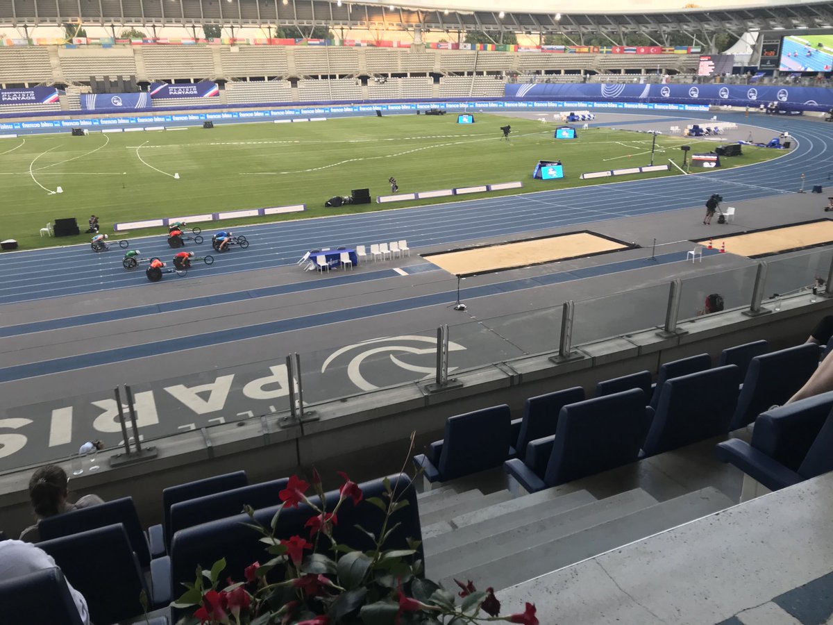 En direct des mondiaux para athlétisme à Charlety  qui affichent de nombreux records et donnent le ton pour les jeux en 2024