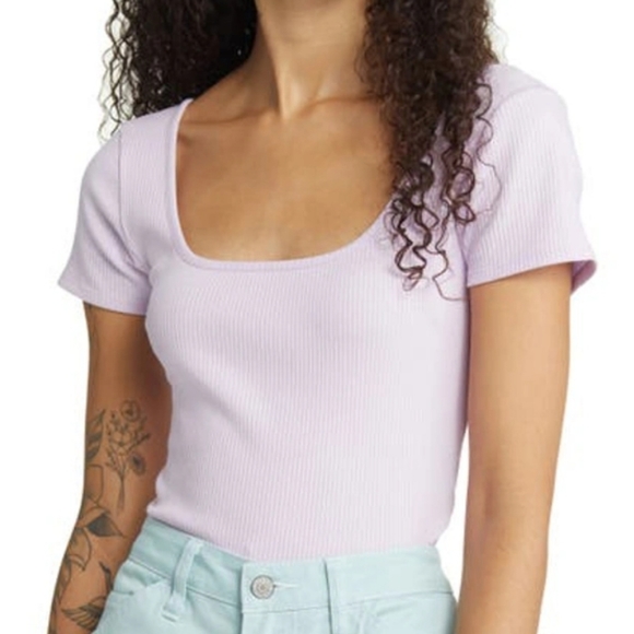 AraBri2's tweet photo. So good I had to share! Check out all the items I'm loving on @Poshmarkapp #poshmark #fashion #style #shopmycloset #torrid #topshop #noboundaries: https://t.co/vOillp6b5i https://t.co/SnyYdrACth