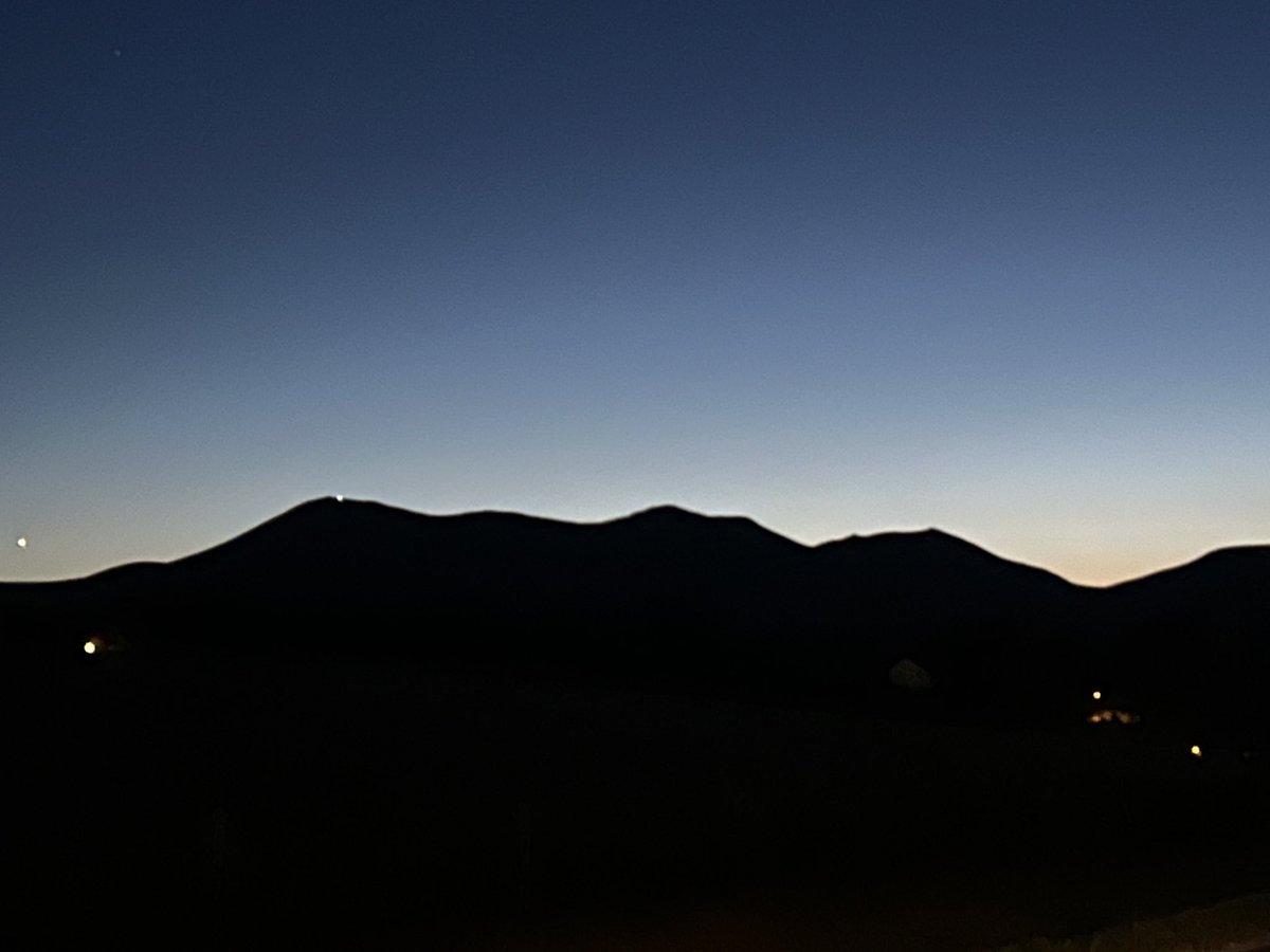 Coltsilver's tweet photo. 👨‍👩‍👧‍👦Massif du ⛰️ Sancy #Murol #SaintVictorLaRiviere @Tourdumondistes #auvergne #TheWorldIsABookAndThoseWhoDoNotTravelReadOnlyOnePage https://t.co/PlChhLqS0C
