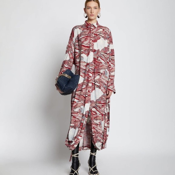 itsniabby's tweet photo. So good I had to share! Check out all the items I'm loving on @Poshmarkapp #poshmark #fashion #style #shopmycloset #proenzaschouler #alexis #harlyn: https://t.co/7q8Wj6awMr https://t.co/lbSmmWiAIi