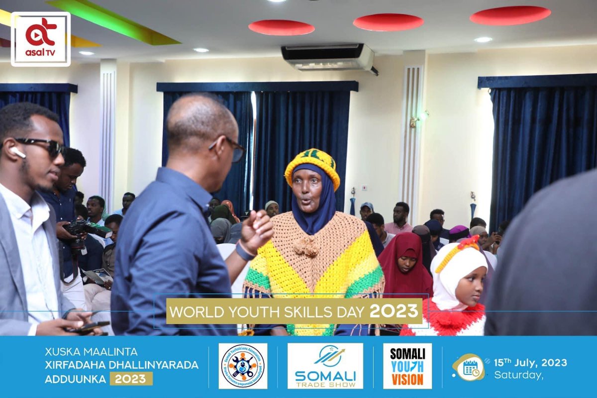 somtecas's tweet photo. Wasiiru dowlaha Wasaaradda Ganacsiga iyo warshadaha Soomaaliya Cabdisalaan Sharif Hussein,
“Maanta waa maalin inoo farxad ah , waxaana aad ugu faraxsanahay inaan kasoo qeyb galo Xuska maalinta dhalinyarada addunka
#WYSD2023
#STS2023
#XirfadduWaaHanti
#Sannadkiisaddexaad https://t.co/JLRaAoDg5D