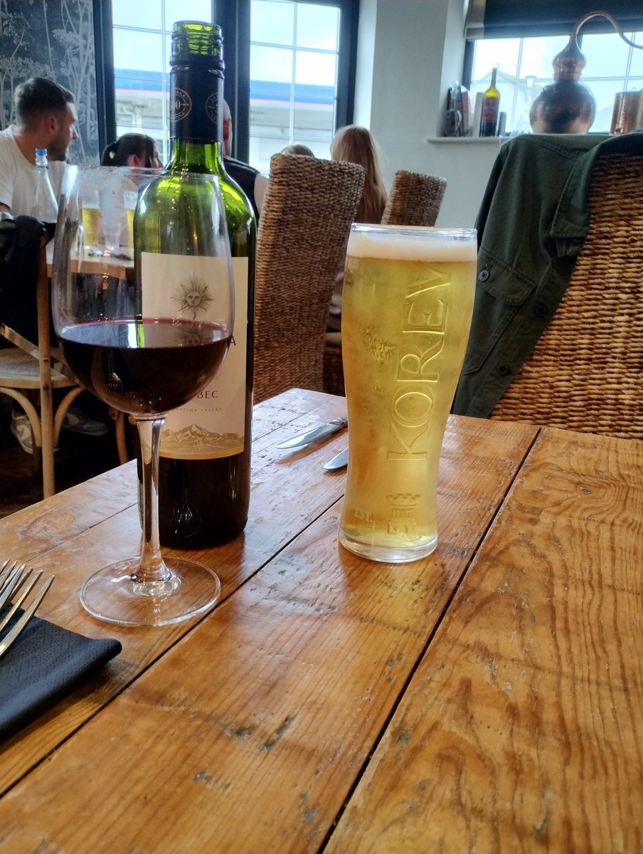 lisamarc7's tweet photo. Great meal with my love @marcsparky6 
#holidayincornwall https://t.co/PTsCpNmj2C