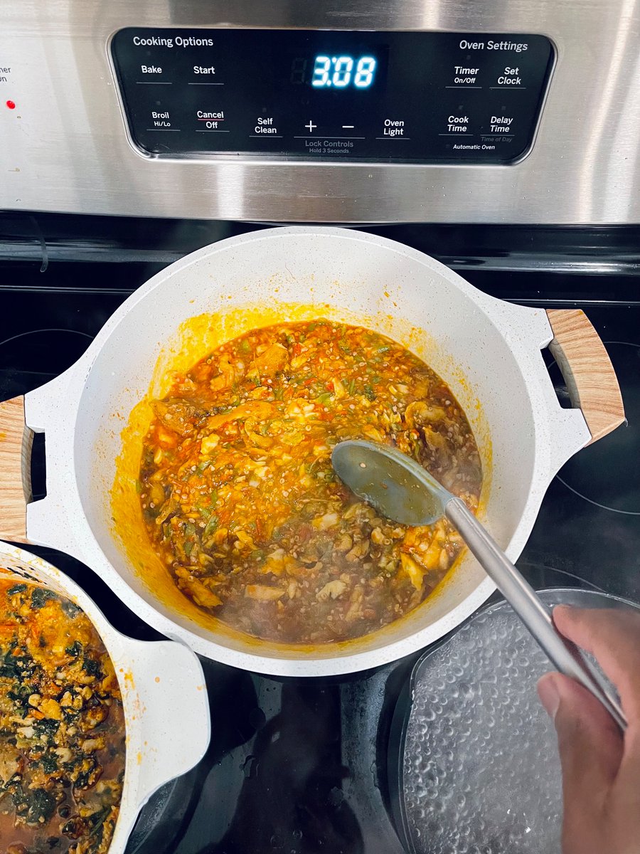 0moba's tweet photo. We in the kitchen! #ChefMD https://t.co/ZFu6hEiGQj