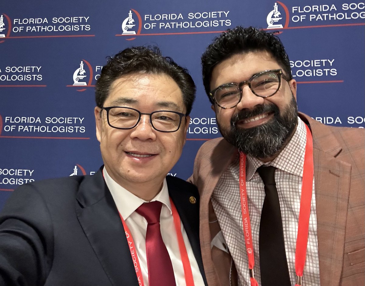 ZhaiJim's tweet photo. Picturing with @KMirza during #FLPathologists summer meeting. We are very happy to have him to speak on #hematopathology here. #pathology @CarmenGomezMD #pathologists #pathtwitter https://t.co/Ho0aVZ0FE7