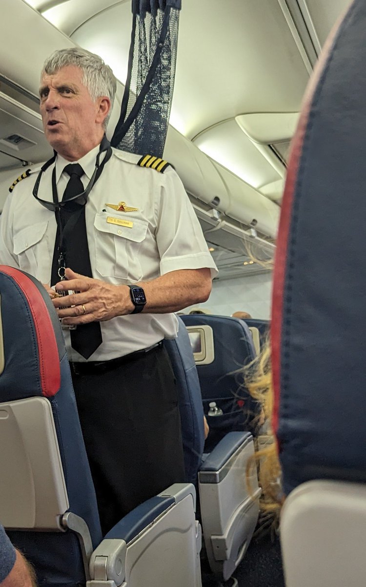 #delta when the pilot personally welcomes you on the flight, you know you're in good hands!!!! #roatan #diving #lastvacation
