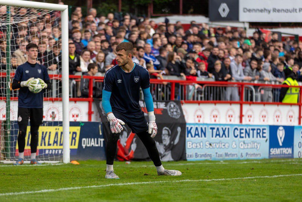 Tc1Uk's tweet photo. TC1 keeper @HarryFisk01 with @shelsfc in a 1-1 draw last night🧤

Another one of our keepers taking the step across the water to fight for first team football in the top league of Ireland 🍀👏🏻 https://t.co/ZW4Ii5dE5f