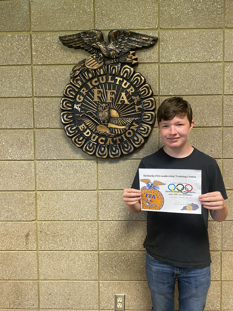 PendletonCoFFA's tweet photo. 10% of campers were awarded leadership awards and one team won the top team award for the week. Congrats to Damien who was on the winning team! Congrats to Kendra and Aislin on earning enough leadership points to receive their awards! https://t.co/aok1eQCjoQ