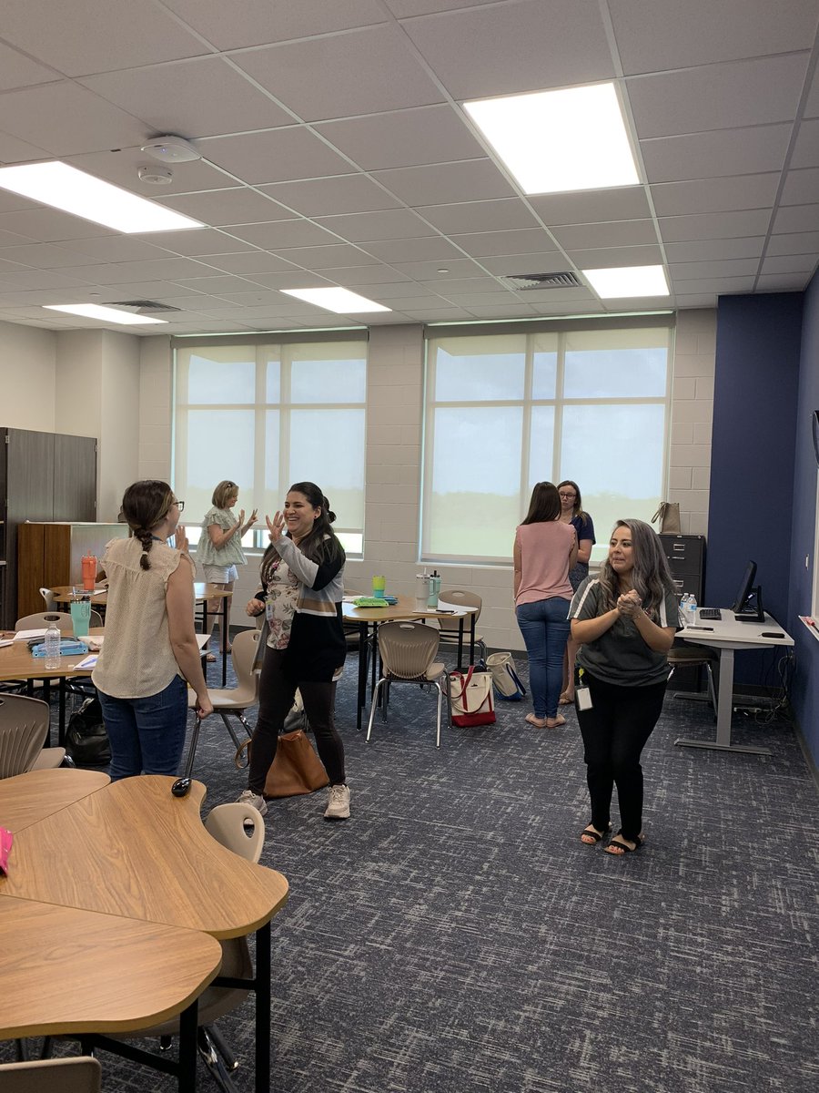 ᑕᗩᖇᗰEᑎ ᒍᑌᒪIᗩ ᑎGᑌYEᑎ🌎 tweet media