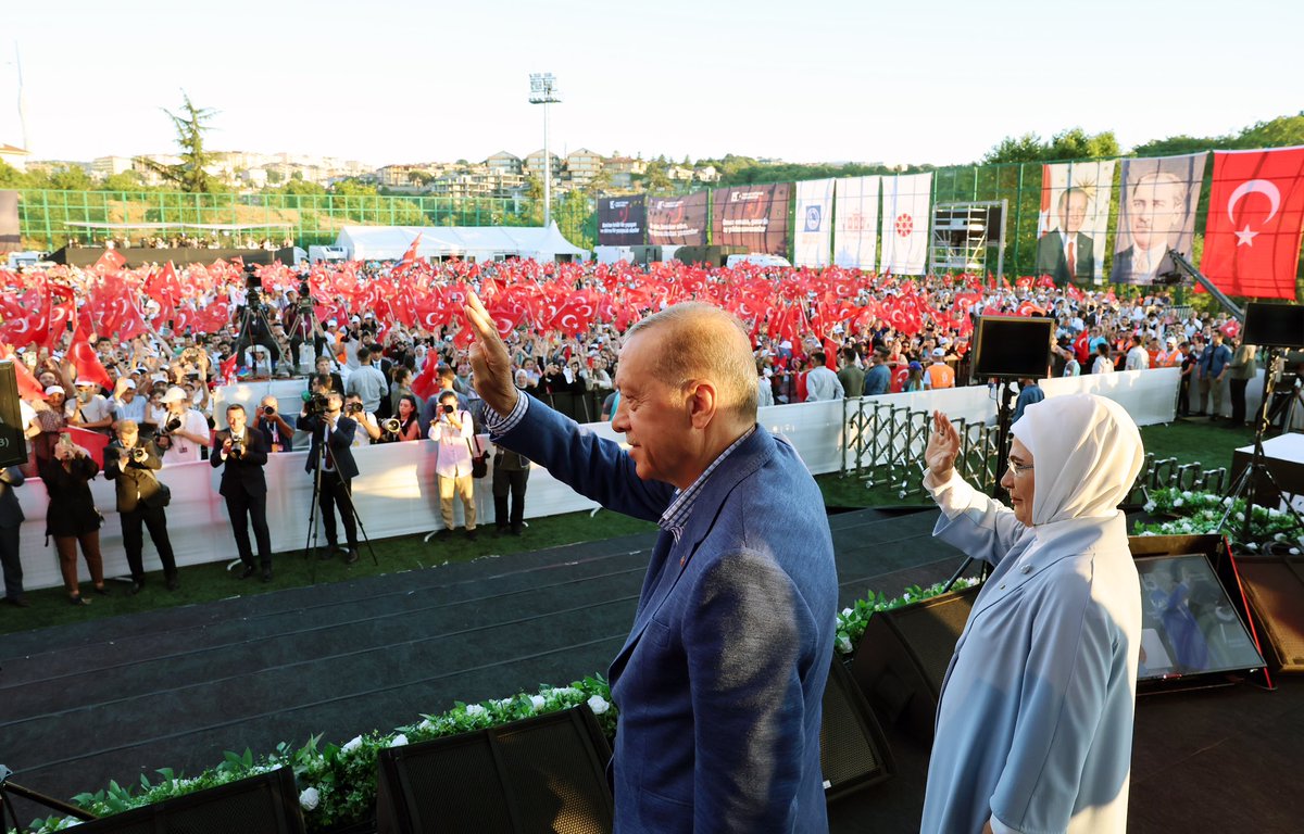 Sayın Cumhurbaşkanımız <a href="/RTErdogan/">Recep Tayyip Erdoğan</a>’ın teşrifleriyle gerçekleştirilen
“Türkiye Yüzyılı’nın Kahramanları” anma programına katıldık. 

#15Temmuz’u, o karanlık geceyi, kahramanlarımızı unutmadık, unutmayacağız, UNUTTURMAYACAĞIZ! 🇹🇷