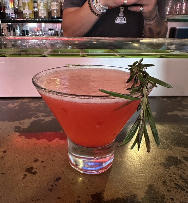 Now that I had my nap, lemme just get this drank on&rsquo; 🍸 https://t.co/3BCL8trcAx<a href="/tag/mntwins"class="tags"><span>#mntwins</span></a><a href="/tag/webelieveintc"class="tags"><span>#webelieveintc</span></a>