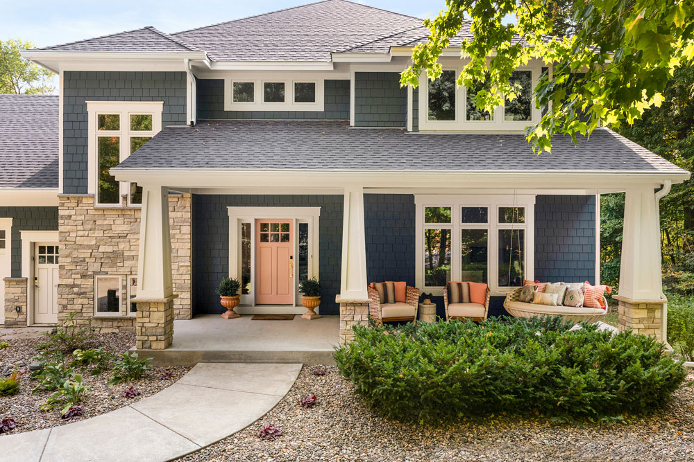 Jenmcsellsre's tweet photo. Ready to give your front porch a stylish and welcoming update? #hometips #outdoors  https://t.co/HWzQtWNo78 https://t.co/EDdITqtfJ5