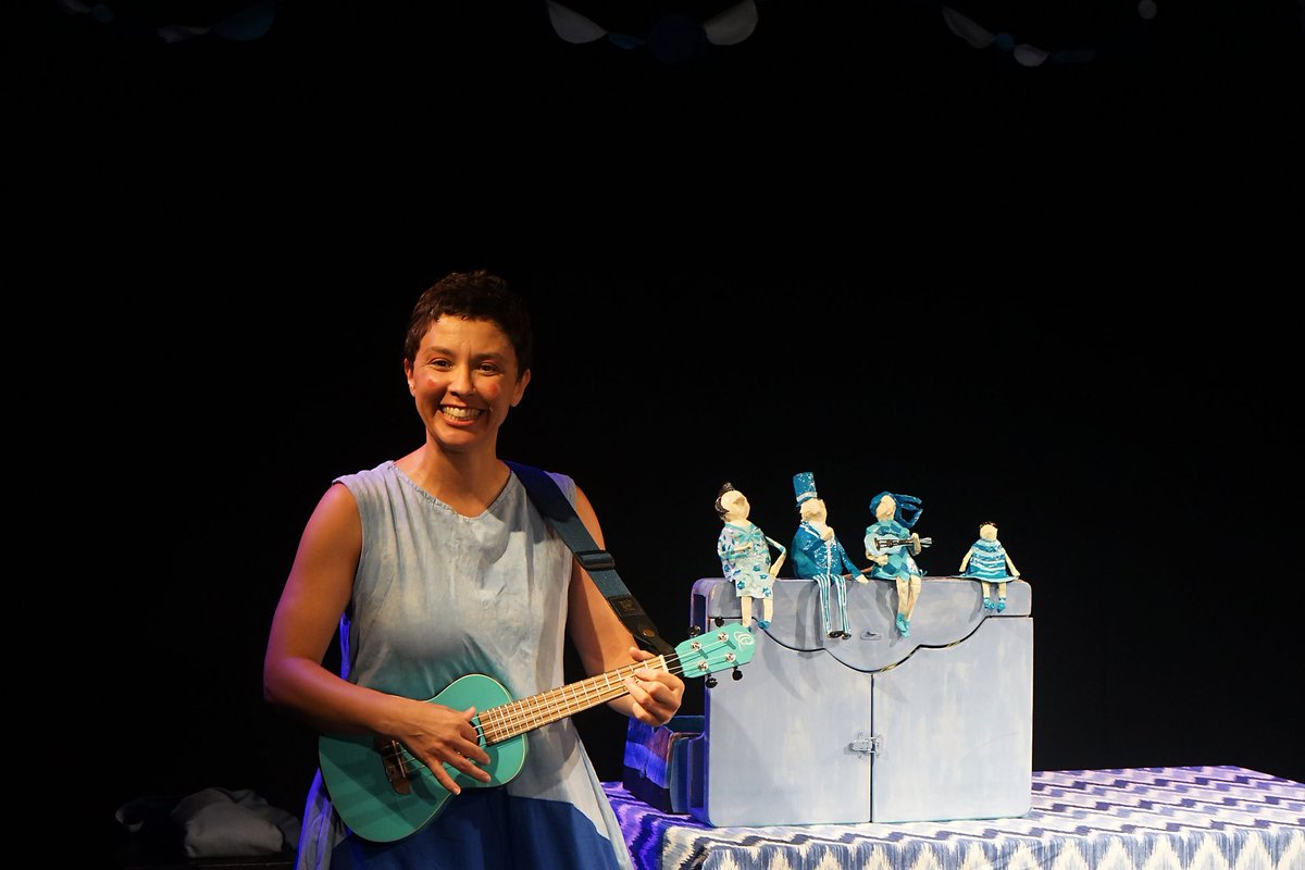 monmislilith's tweet photo. @autenticateatro @cinenuevatribu L' Autèntica es una sala de teatro en Barcelona que ofrece espectáculos familiares, como el Folleto Blavet (El duende azul) de la compañía mallorquina Estudio Zero Teatre. Música, miniteatro, títeres.. y diversión #sortirambnensBcn #salirconniños https://t.co/IHbyuvMqPH