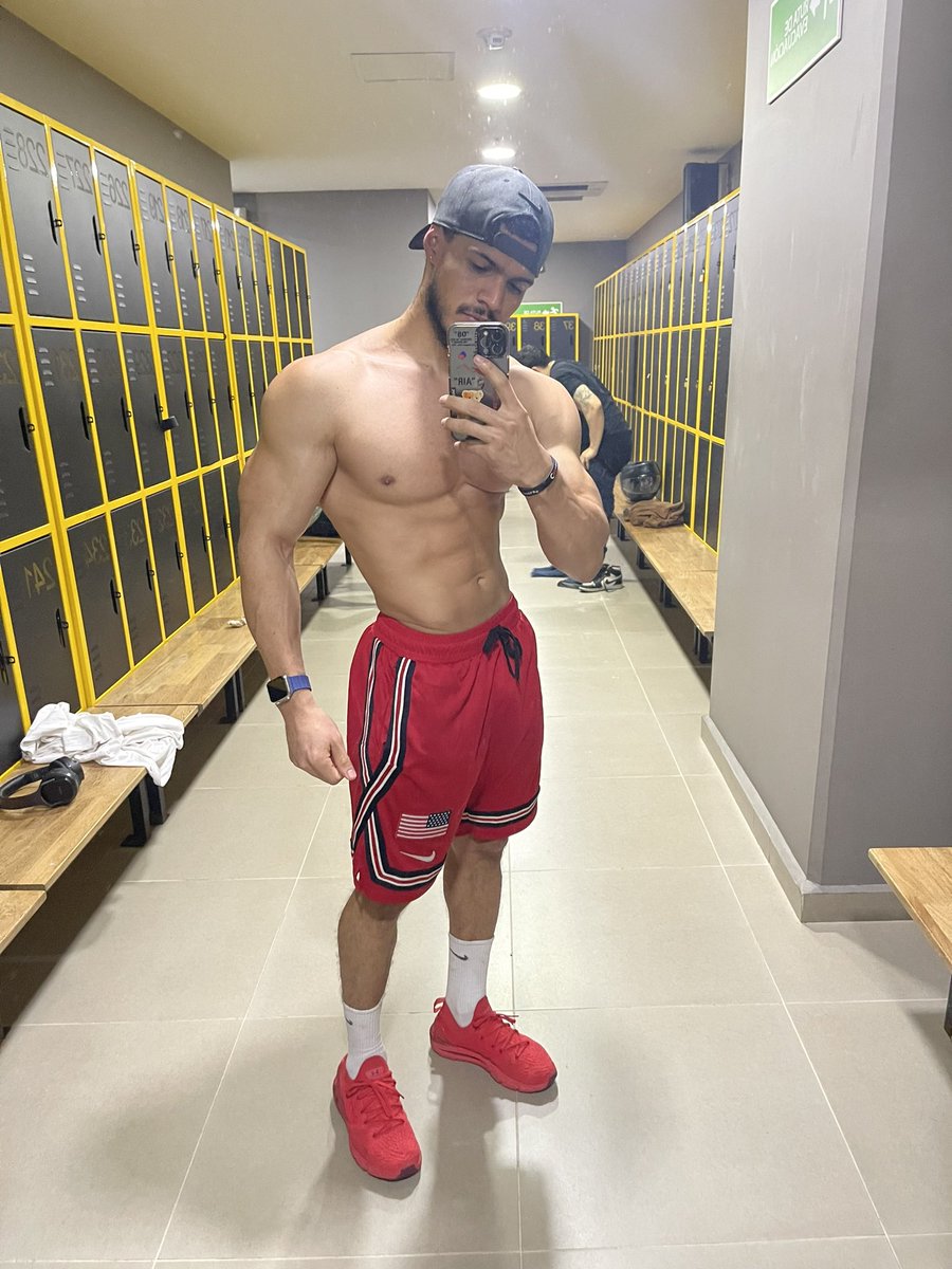 JONAS LEWIS tweet media